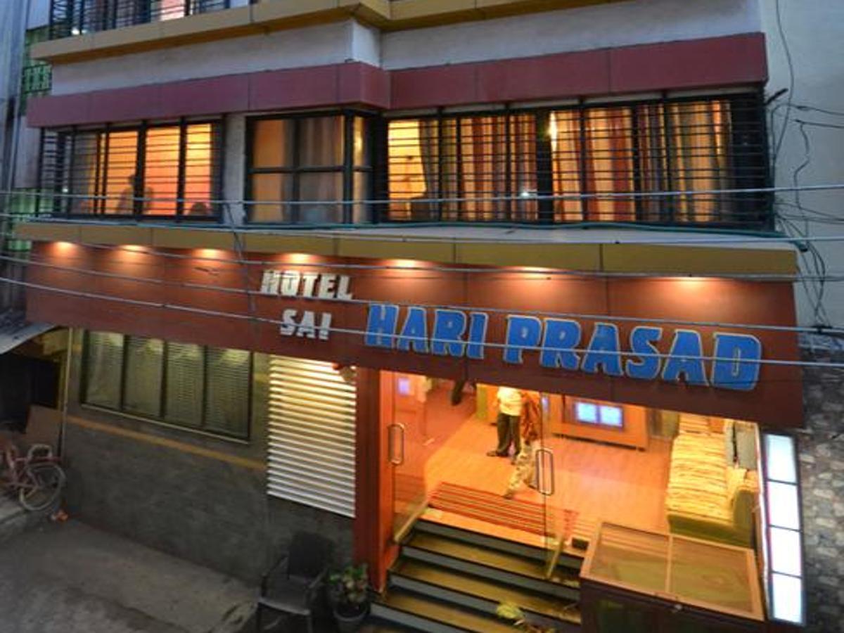 Hotel Sai Hari Prasad 舍地 外观 照片